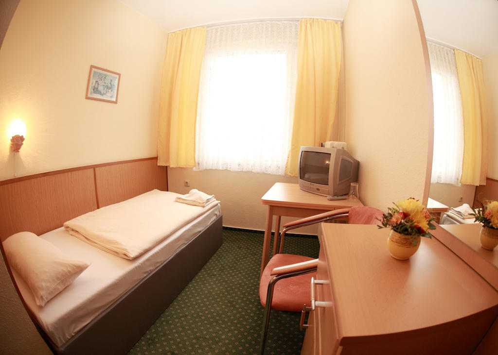 Hotel Bertramshof Wismar Ruang foto