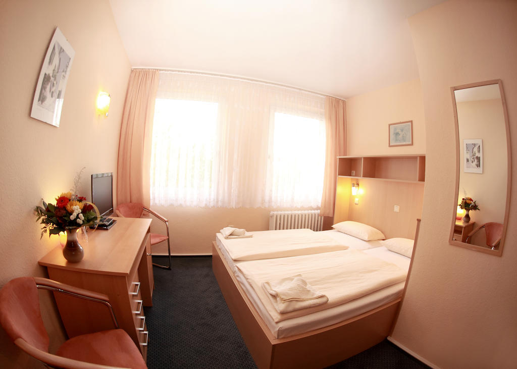 Hotel Bertramshof Wismar Ruang foto