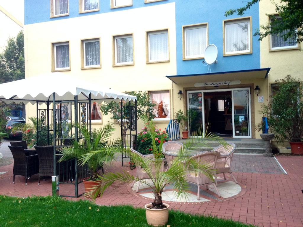 Hotel Bertramshof Wismar Bagian luar foto
